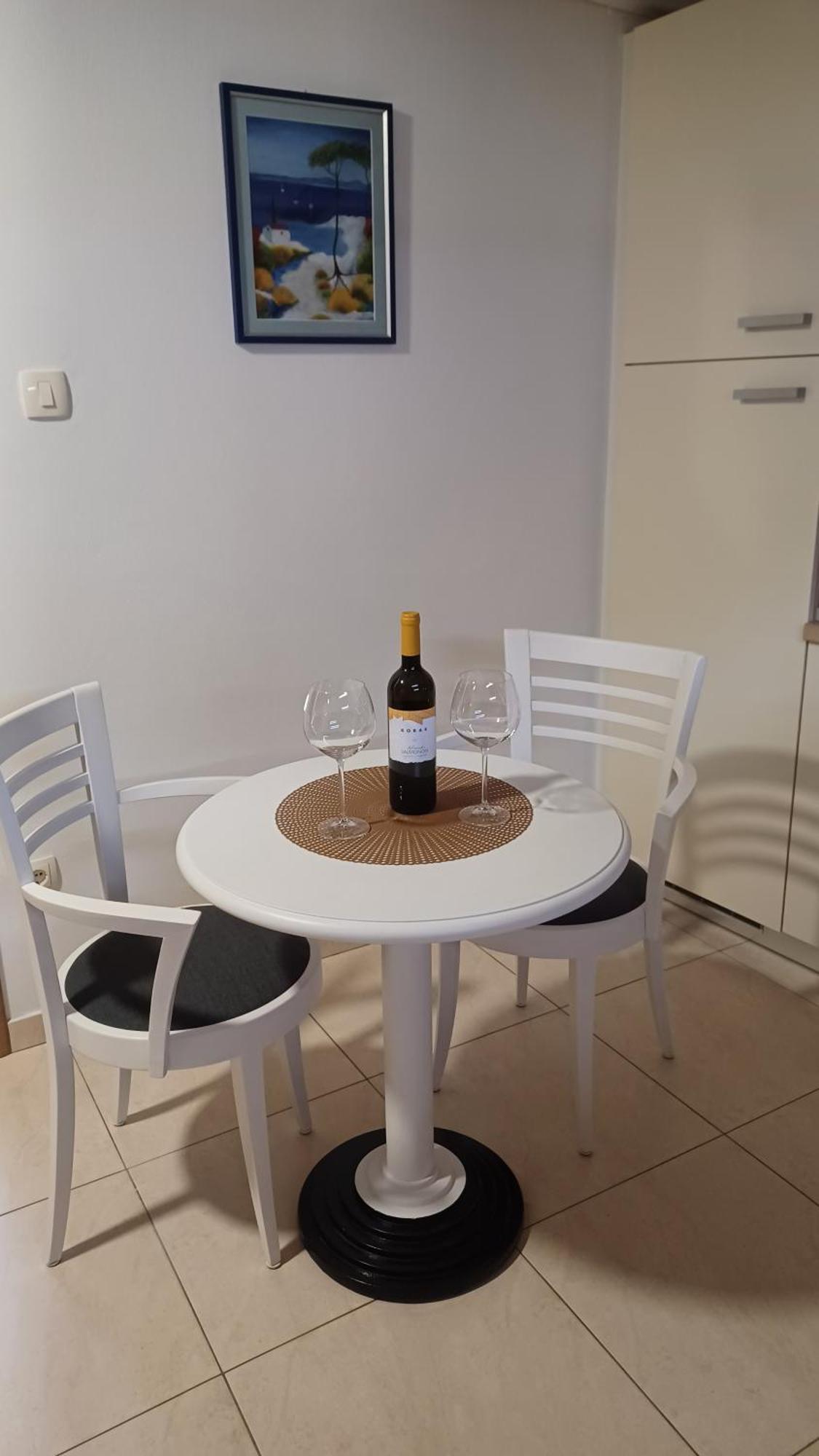 Apartmani Amra Novi Vinodolski Habitación foto